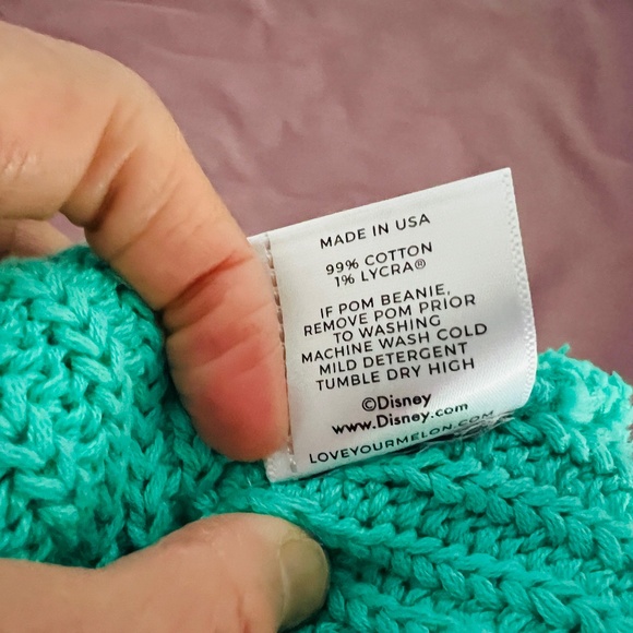 Disney x Love Your Melon - Disney Princess Moana, Beanie with Pom Pom, Brand New - Picture 3 of 3